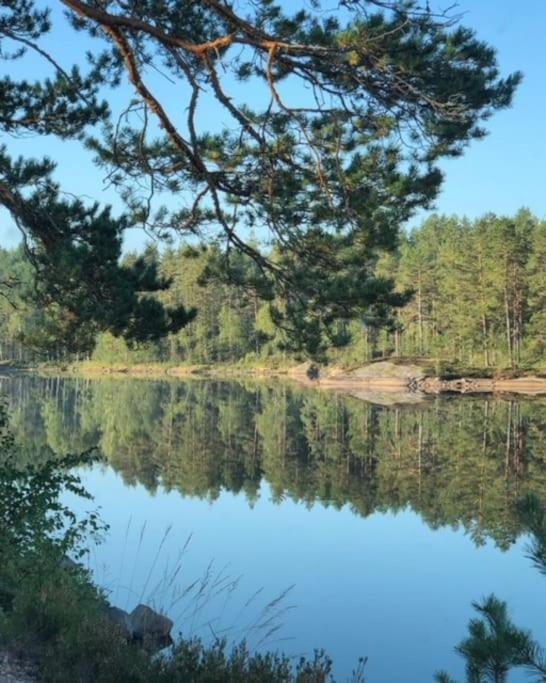 Holiday home Moderne Ved Sjoen Med Badstue