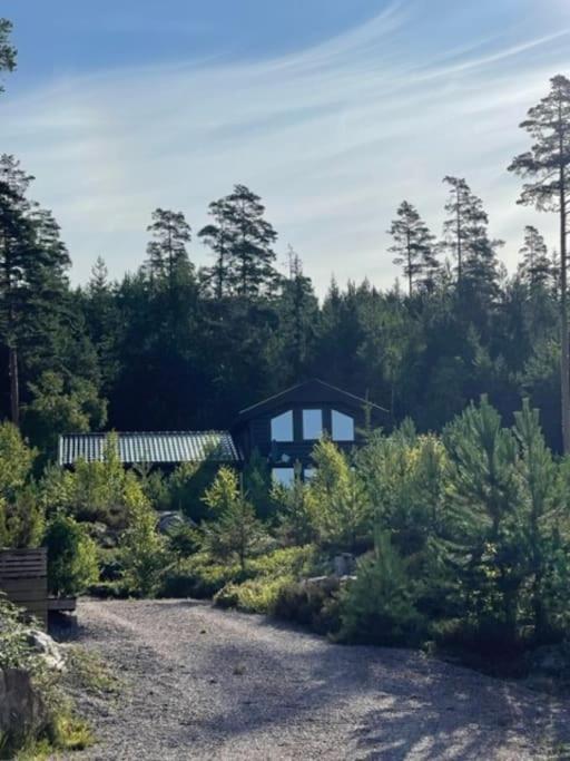 Moderne Ved Sjoen Med Badstue *