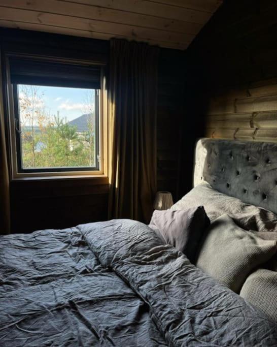 Holiday home Moderne Ved Sjoen Med Badstue